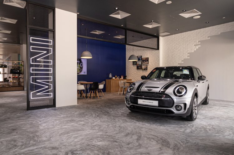 Mini Pitstop Showroom Singapore Inside With Mini C