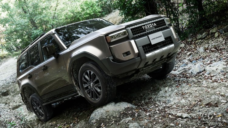 Toyota Land Cruiser 250 Series Up Hill