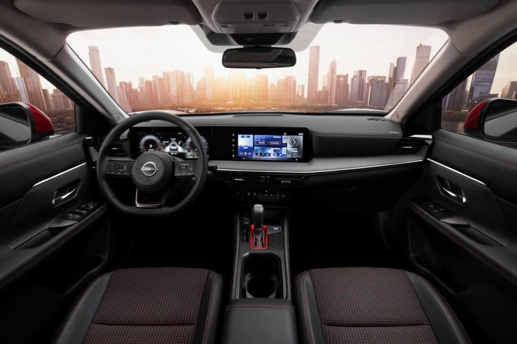 2025 Nissan Kicks Dashboard Interior