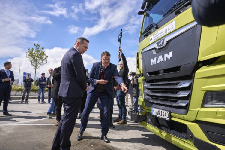 MAN Becomes First Commercial Vehicle Company to Send an Autonomous ...