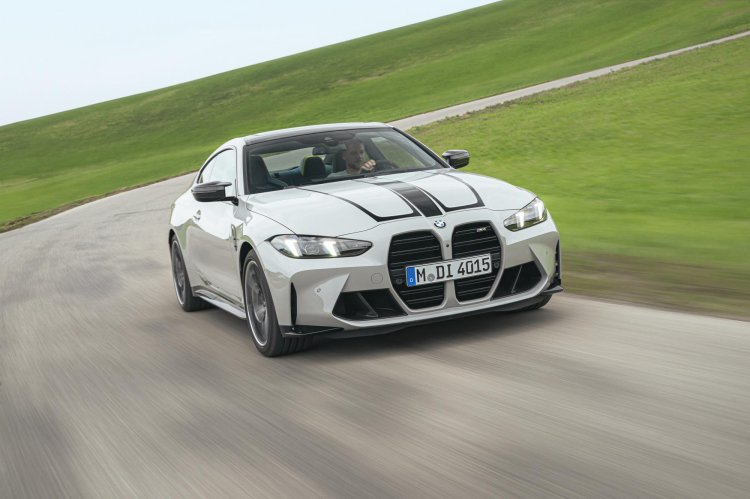 Bmw M4 Competition M Xdrive Front Quarter
