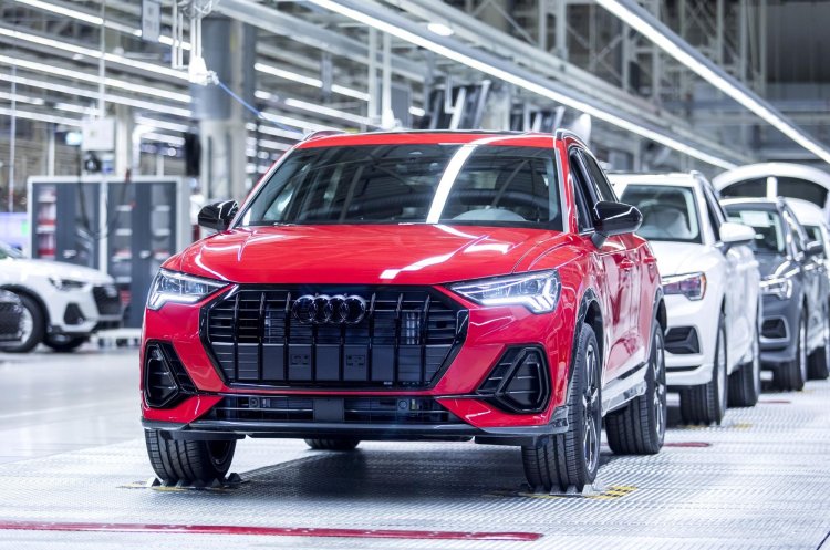 Audi Q3 Bold Edition Front Quarter