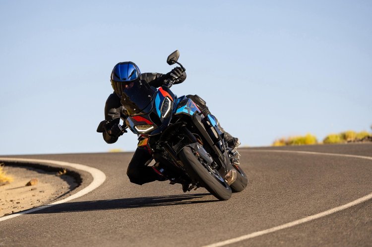 2024 Bmw M 1000 Xr Cornering