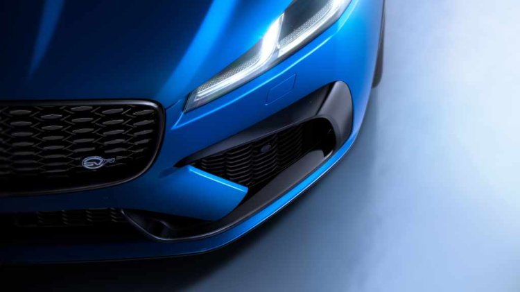 Jaguar F Pace Svr Bonnet Detail