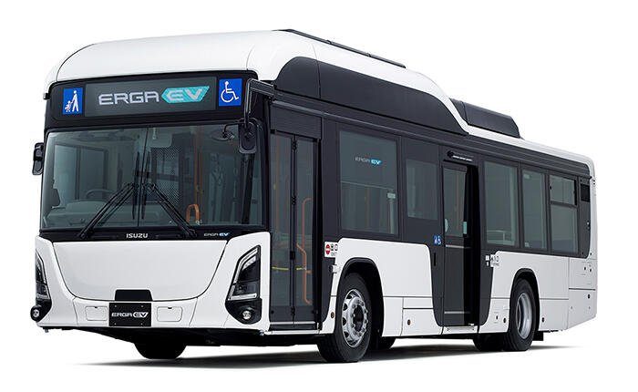 Isuzu Unveils Japan’s First BEV Flat-Floor Bus: ERGA EV