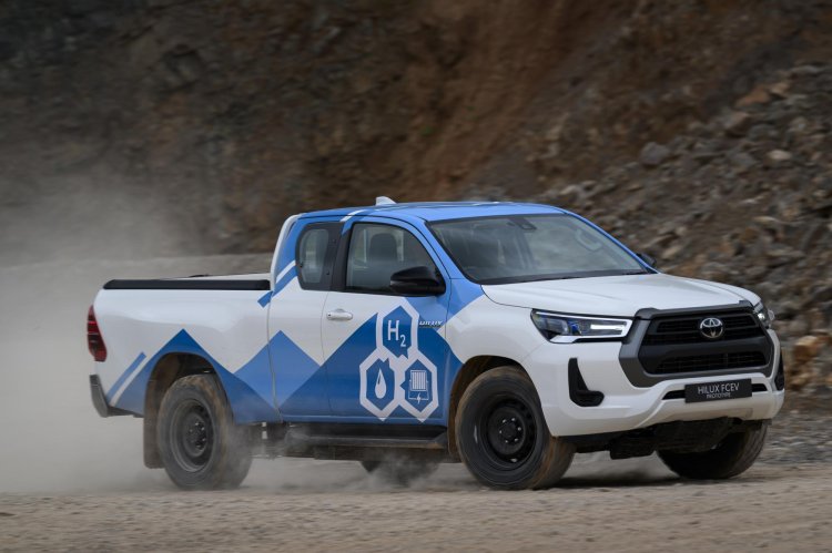 2024 Toyota Hilux Fcev Prototype Front Quarter Ac