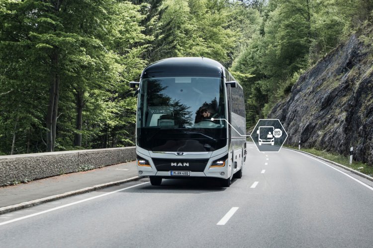 Man Bus Front Man Safestop Assist