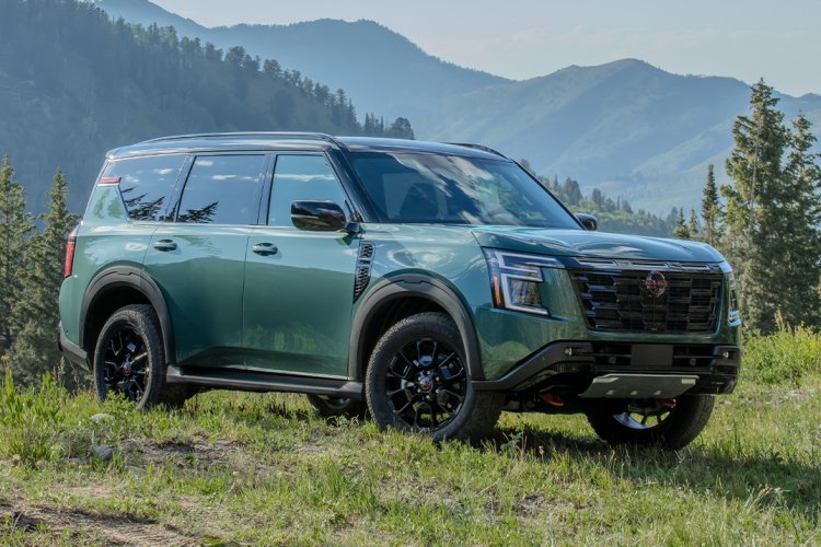 2025 Nissan Armada Front Quarter