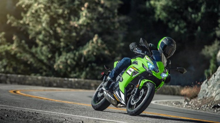 2025 Kawasaki Ninja 650 Krt Edition