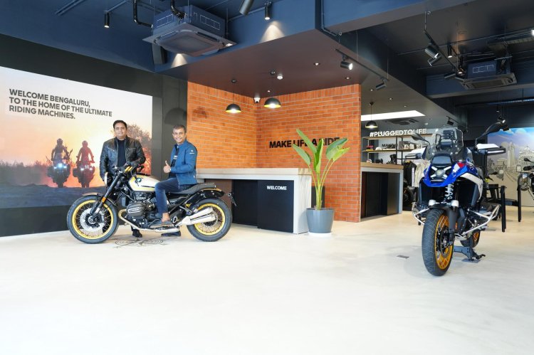 Bmw Motorrad Bangalore Showroom Inside