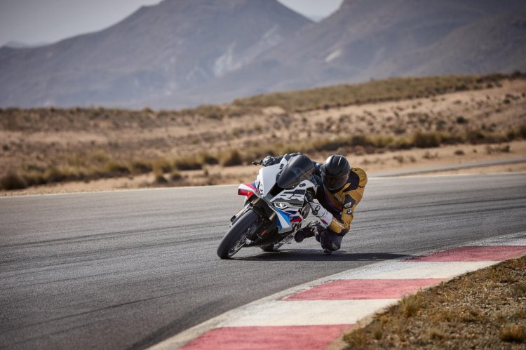 Bmw S 1000 Rr Corner