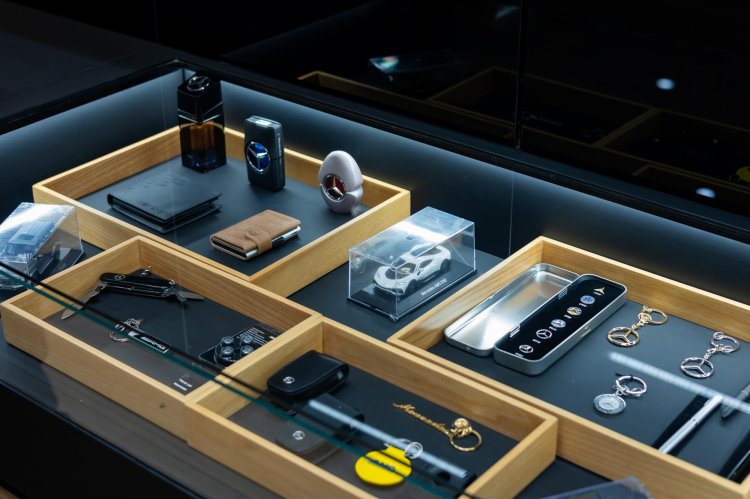 Inside Of Mercedes Benz Showroom In Patna