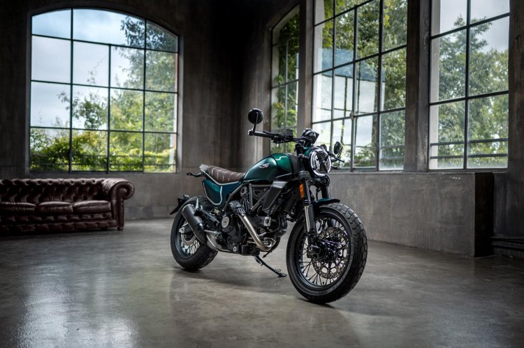 Ducati Scrambler Nightshift My26 Emerald Green Fro