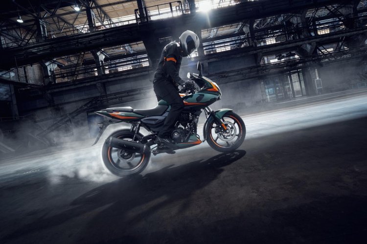 2026 Bajaj Pulsar 220
