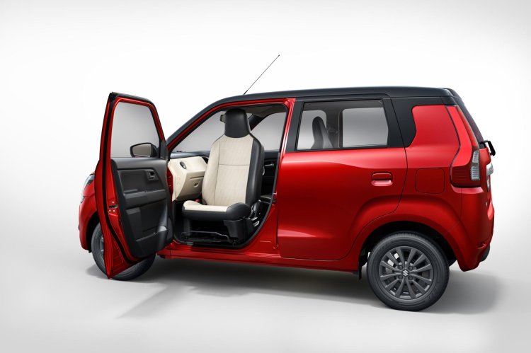 Maruti Wagonr Front Seat Swivel View