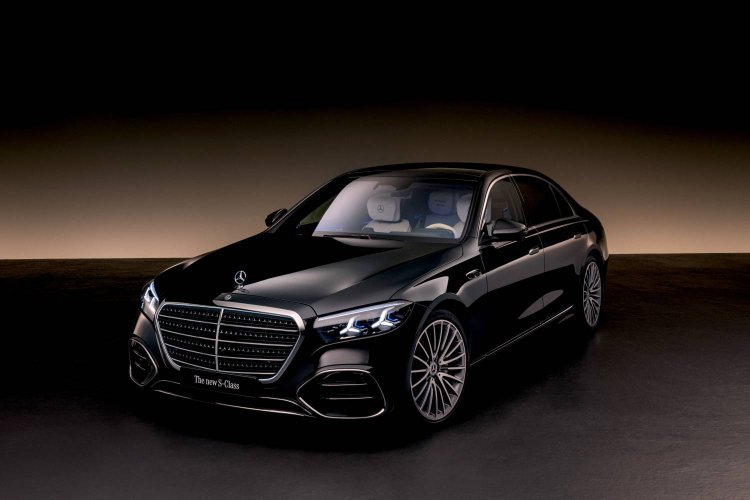 2026 New Mercedes Benz S Class Front Quarter