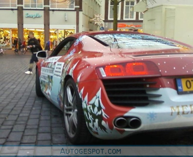 Santa Claus Audi R8