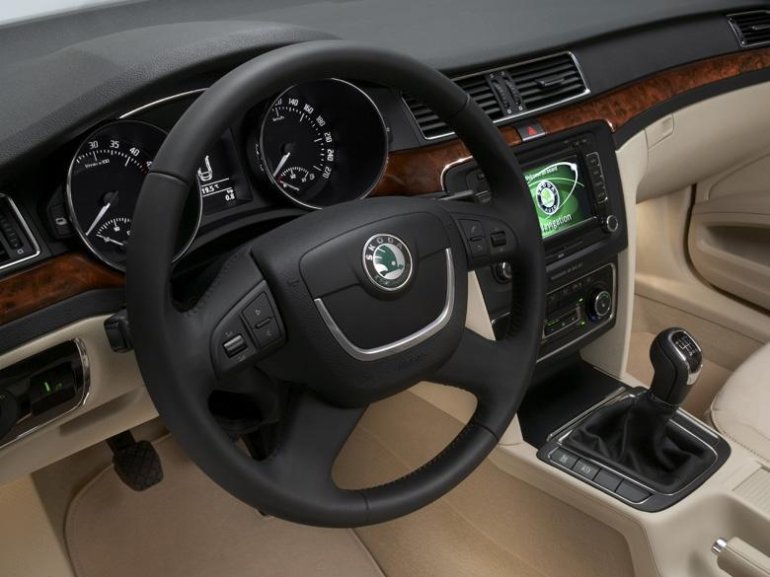 Skoda Superb dashboard