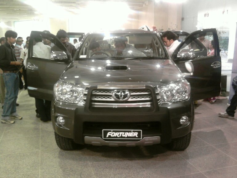Toyota_Fortuner_India - 1
