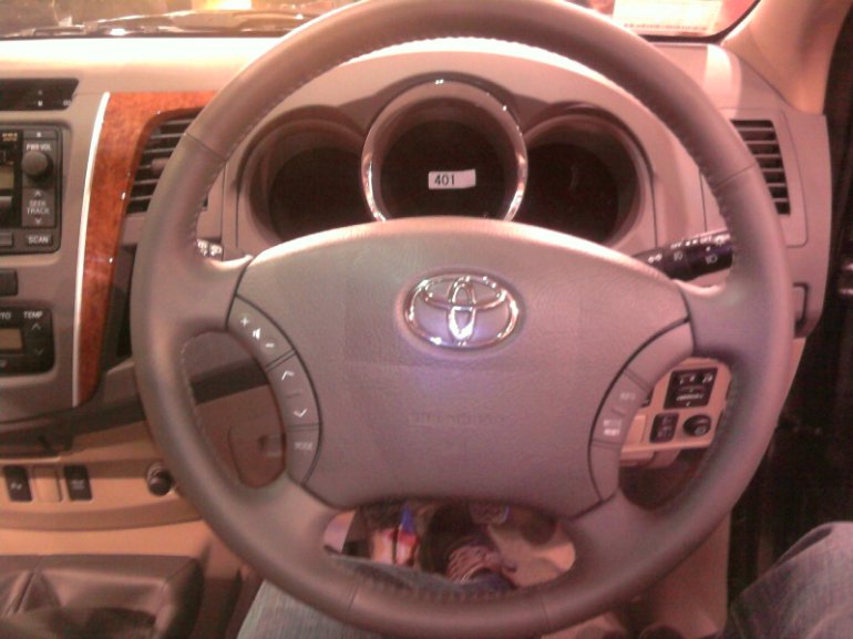 Toyota_Fortuner_India - 31