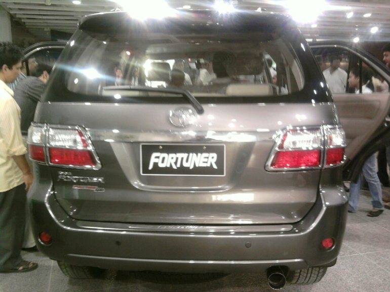 Toyota_Fortuner_India - 9