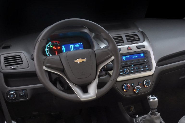 Chevrolet Cobalt interior