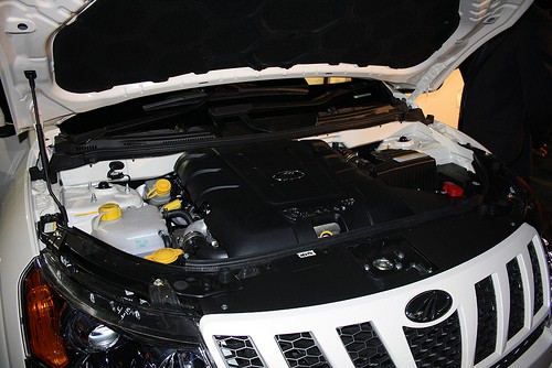 Mahindra W201 engine bay