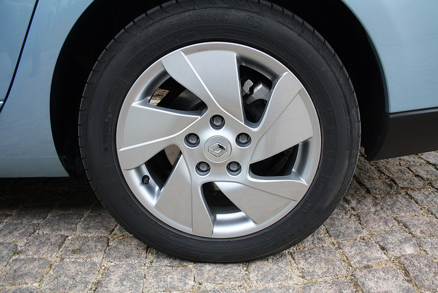 Renault Fluence ZE low rolling resistance tyres