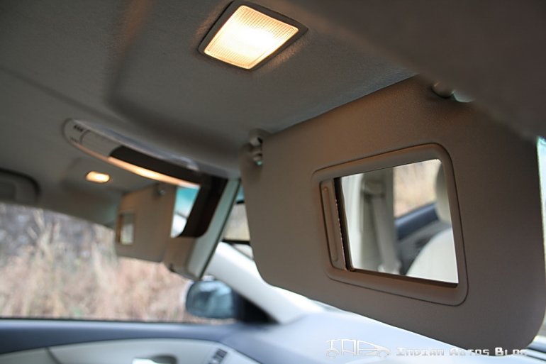 Facelifted Toyota Corolla Altis sun visors