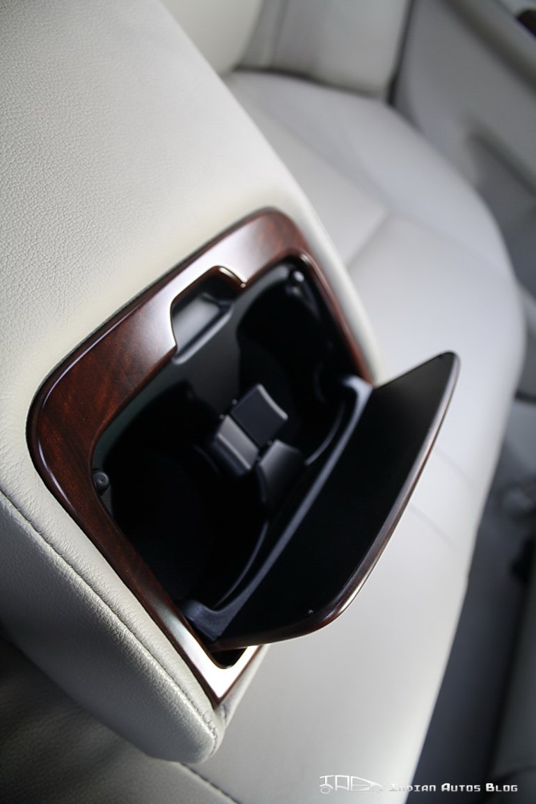 Facelifted Toyota Corolla Altis cup holders