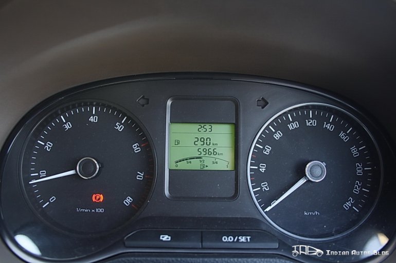 Skoda Rapid dials