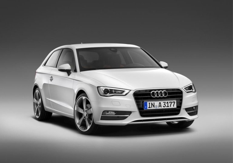 2013 Audi A3 front three quarters