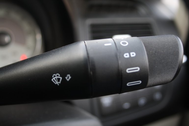 2012 Fiat Linea wiper stalks