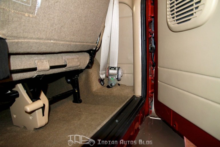 Chevrolet Tavera Neo3 seat belt pulley exposed