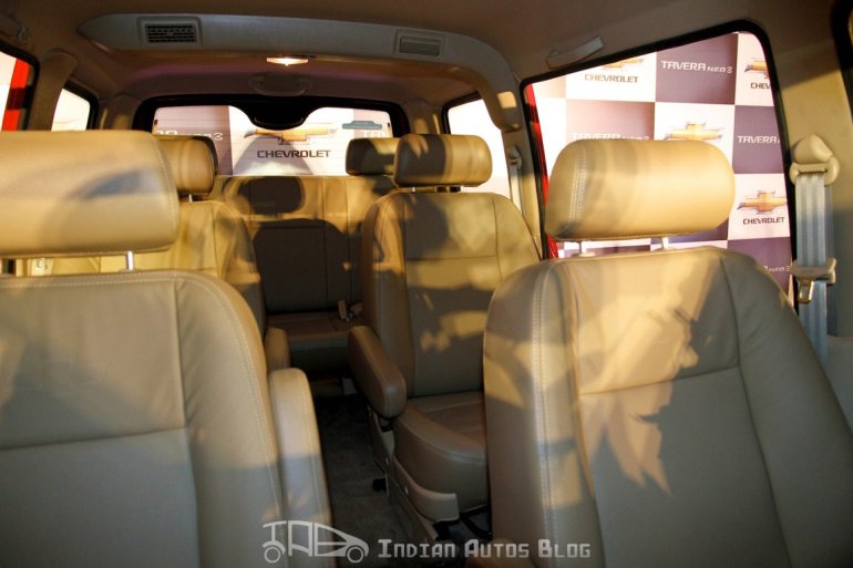 Chevrolet Tavera Neo3 captain seats