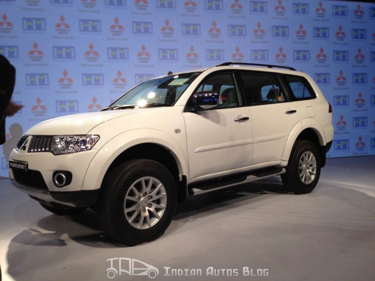 Mitsubishi Pajero Sport launch pics