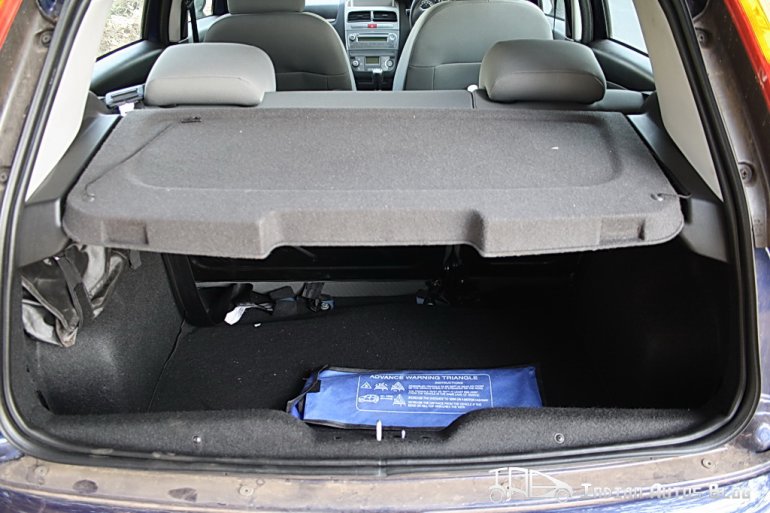 2012 Fiat Punto boot