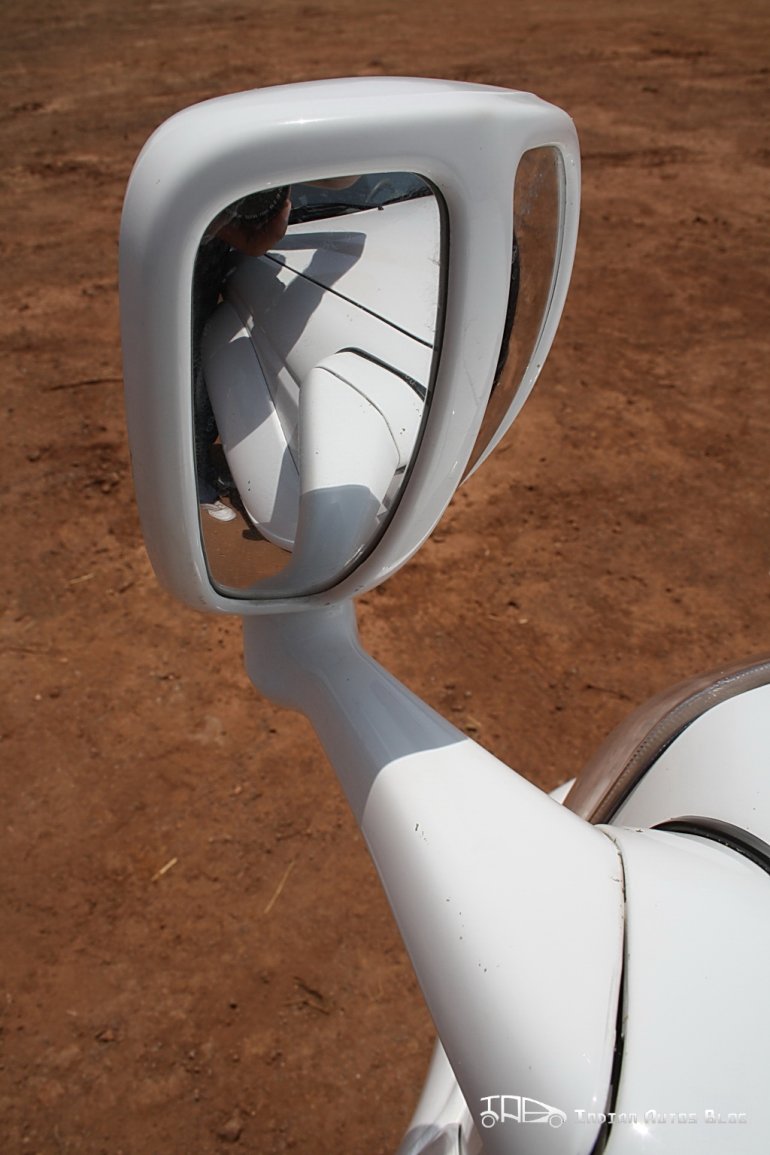 Force One bonnet mirror