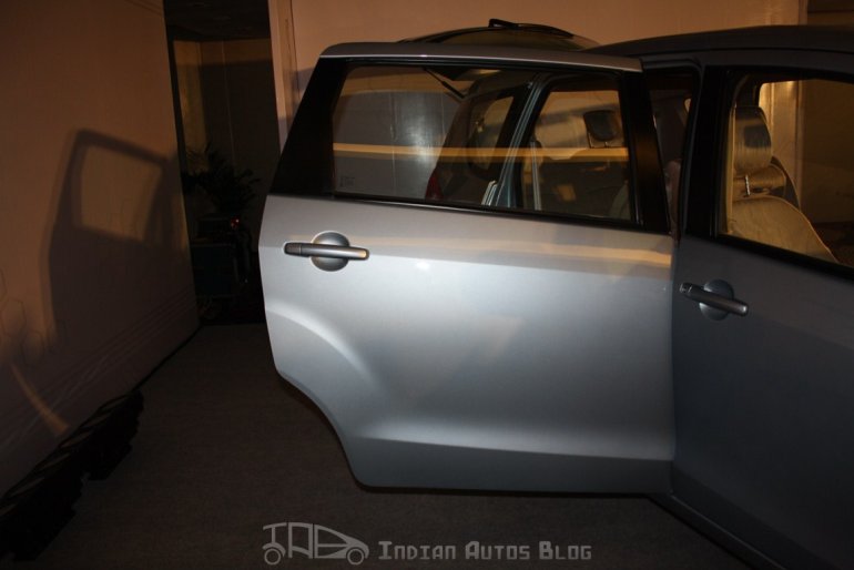 Maruti Suzuki Ertiga ZXI rear door