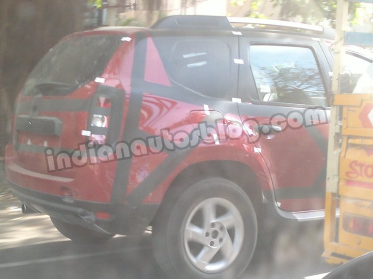 Renault Duster convoy spotted in Chennai rear quarter glass