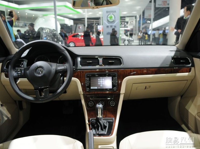 VW Lavida dashboard