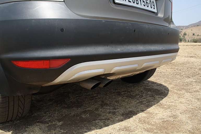 Skoda Yeti tail pipes