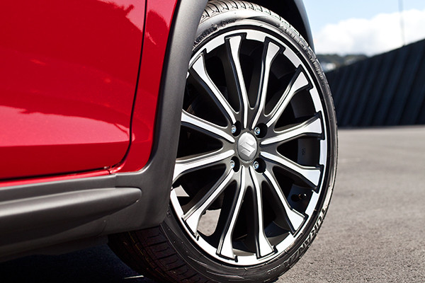 Suzuki Swift XS alloy wheel