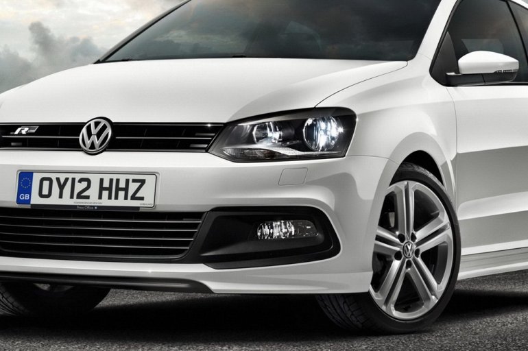 VW Polo R-Line front fascia