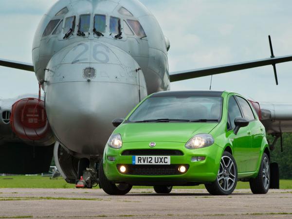 2013 Fiat Punto in the UK front