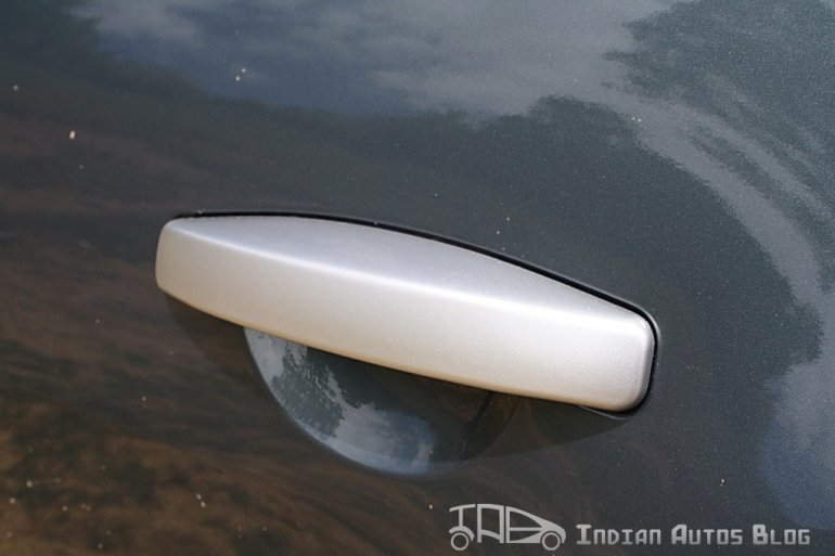 Renault Duster door handles