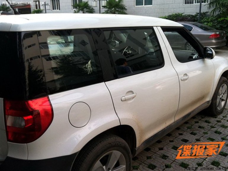 Long wheelbase Skoda Yeti for China