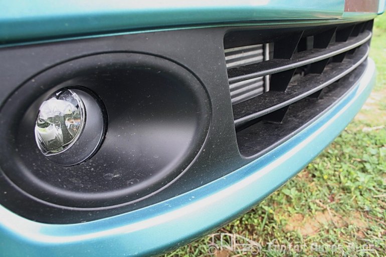 Nissan Evalia fog lamps