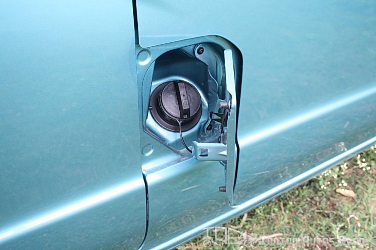 Nissan Evalia fuel cap