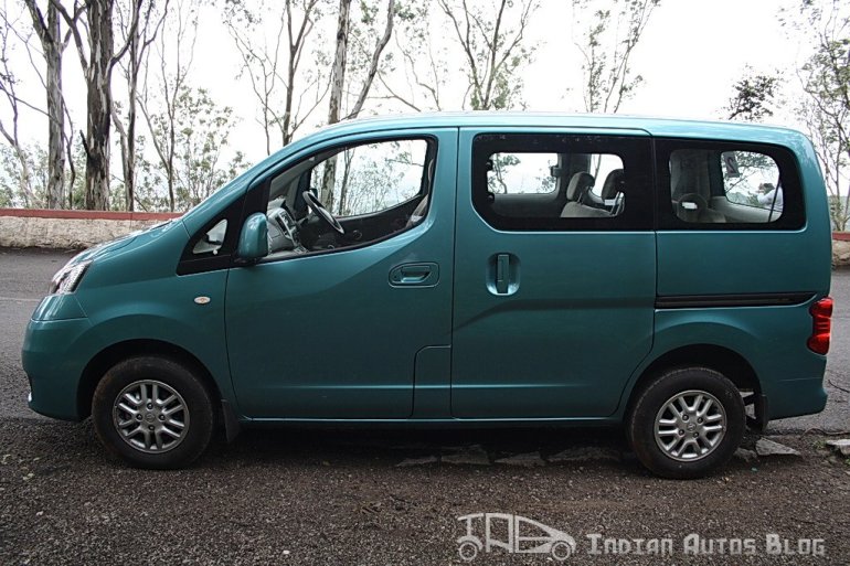 Nissan Evalia side profile